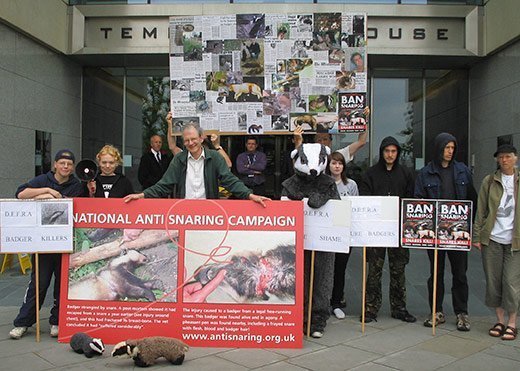 Protest against Defra snare experiments